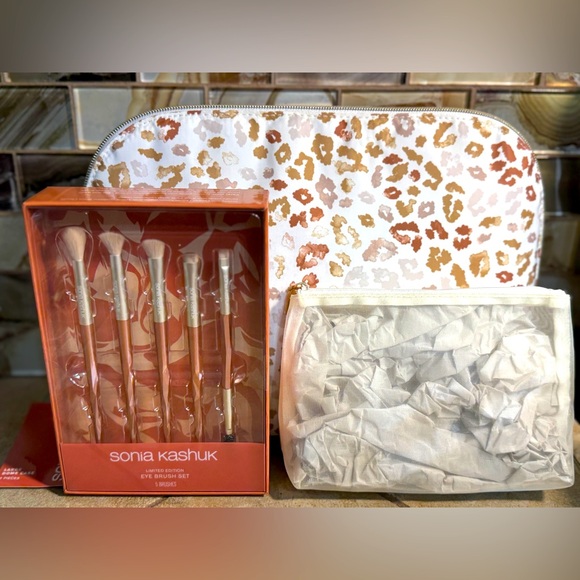 Sonia Kashuk Eye Brush Set with Chic Animal Print Case - Picture 1 of 7